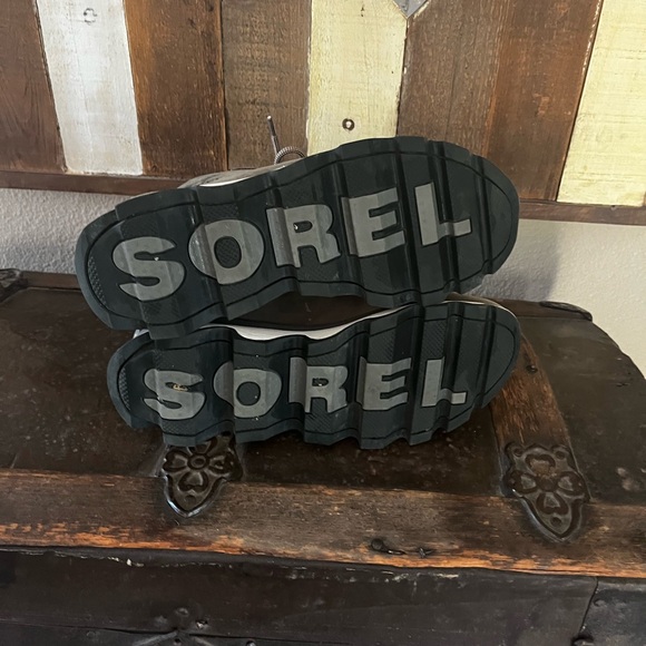 Sorel kinetic carabou boot - Picture 7 of 9